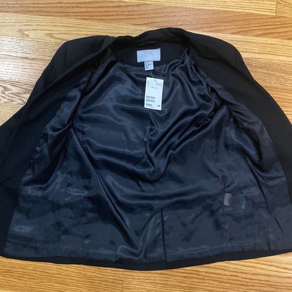 New H&M black blazer with zipper - Picture 5 of 8